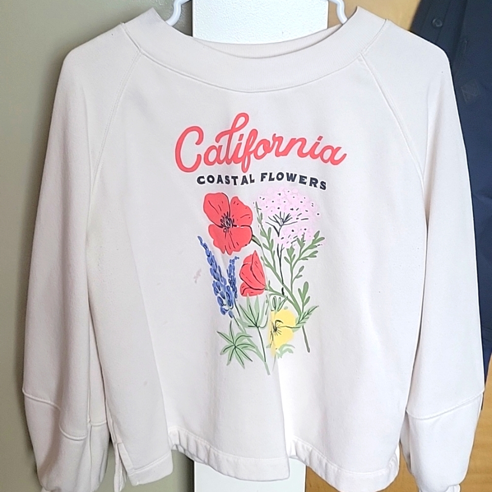 Sweatshirt
